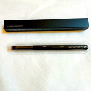 Il Makiage Concealer Blending Brush